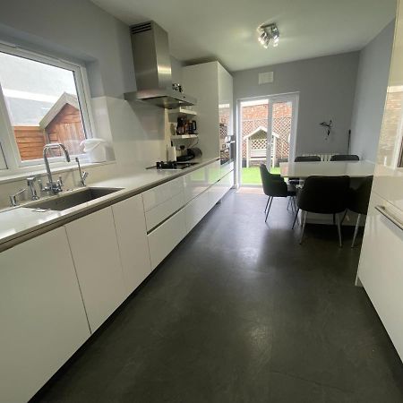 Private Rooms In Excellent Family House ,Zone 2 ลอนดอน ภายนอก รูปภาพ